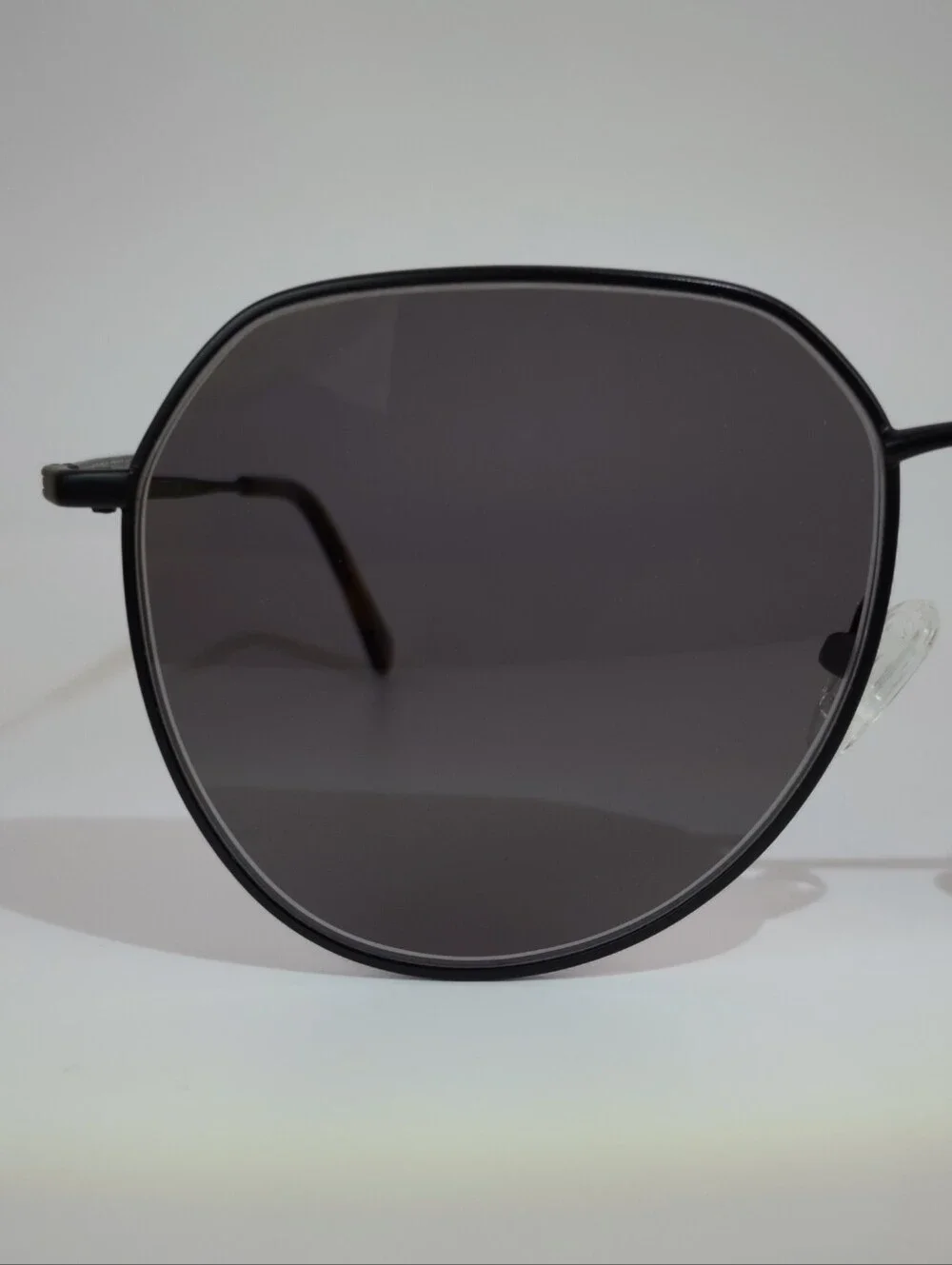 Carlsbad. Classic Round Metal Frame. Lightweight Anodized Black
